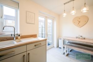 Photo 8- click for photo gallery